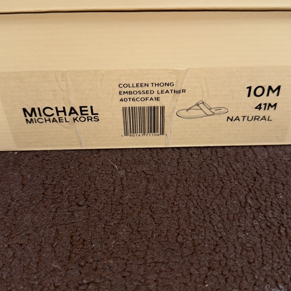 NIB Michael Kors Colleen Thong Embossed Leather Natural Sz 10 M - Picture 2 of 4